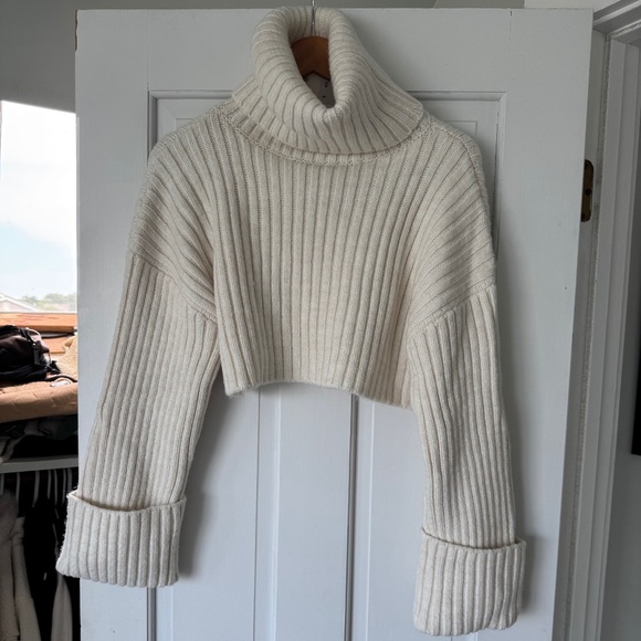 Zara Cropped Turtleneck Sweater – Size S – Cream – NWT - Picture 1 of 3